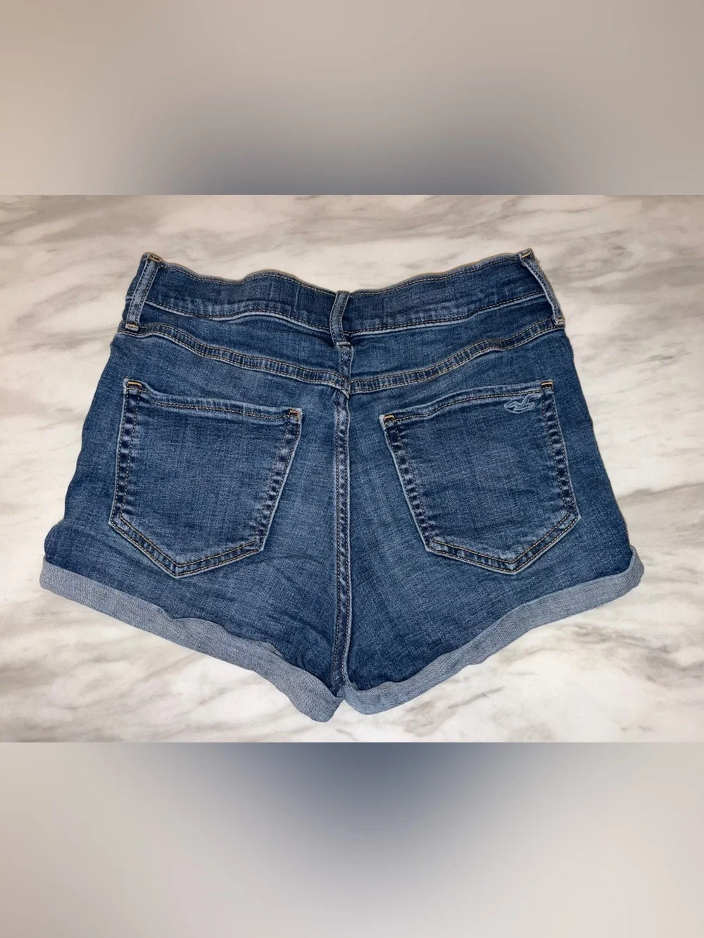 Hollister High Rise Short Short Size 5 W27 Distressed Cuffed Denim Shorts Blue